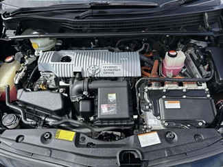 2015 Toyota Prius - Thumbnail