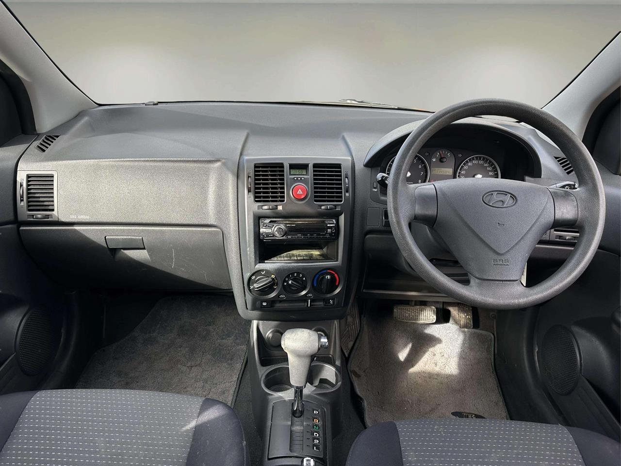 2006 Hyundai Tb