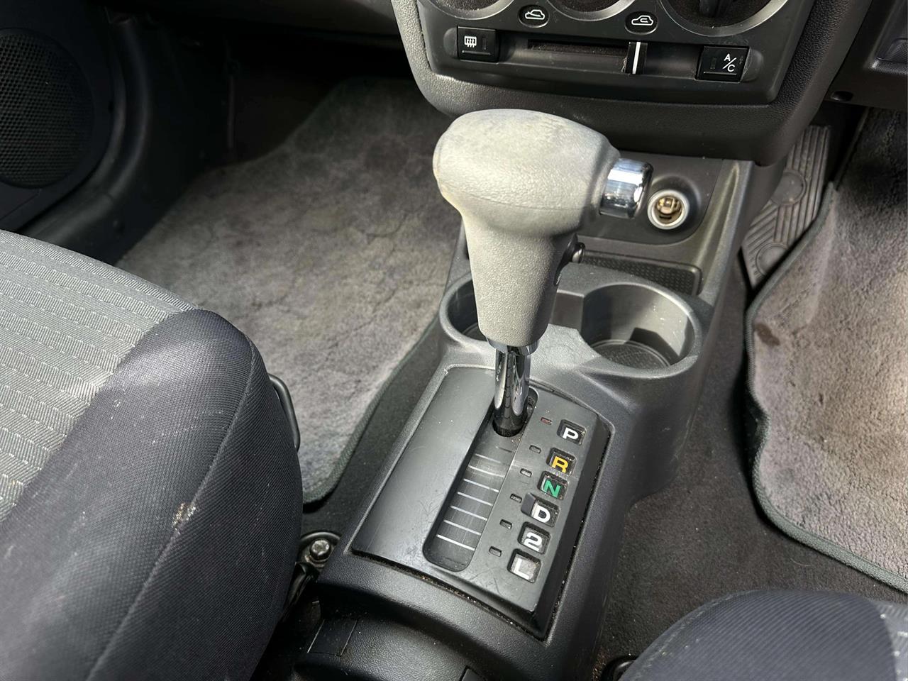 2006 Hyundai Tb