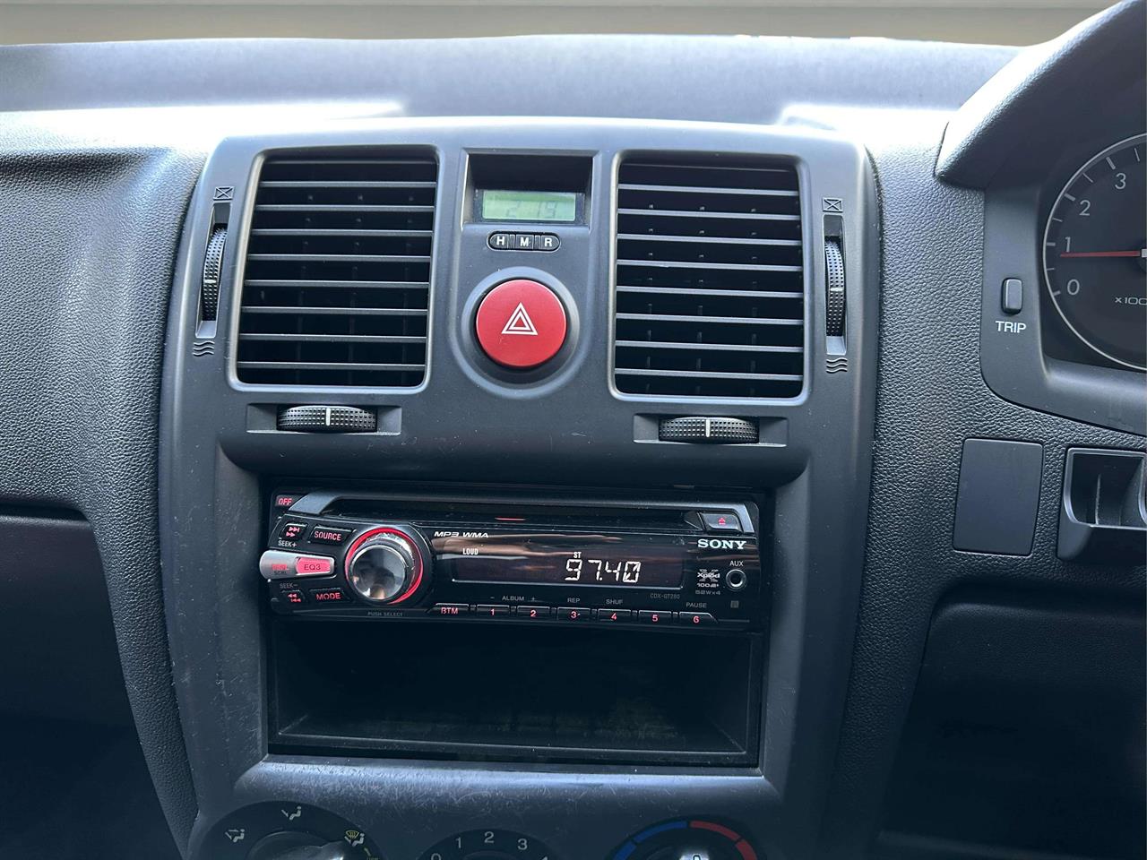 2006 Hyundai Tb