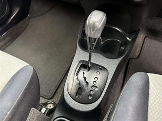 2012 Toyota Yaris - Thumbnail