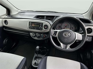 2012 Toyota Yaris - Thumbnail