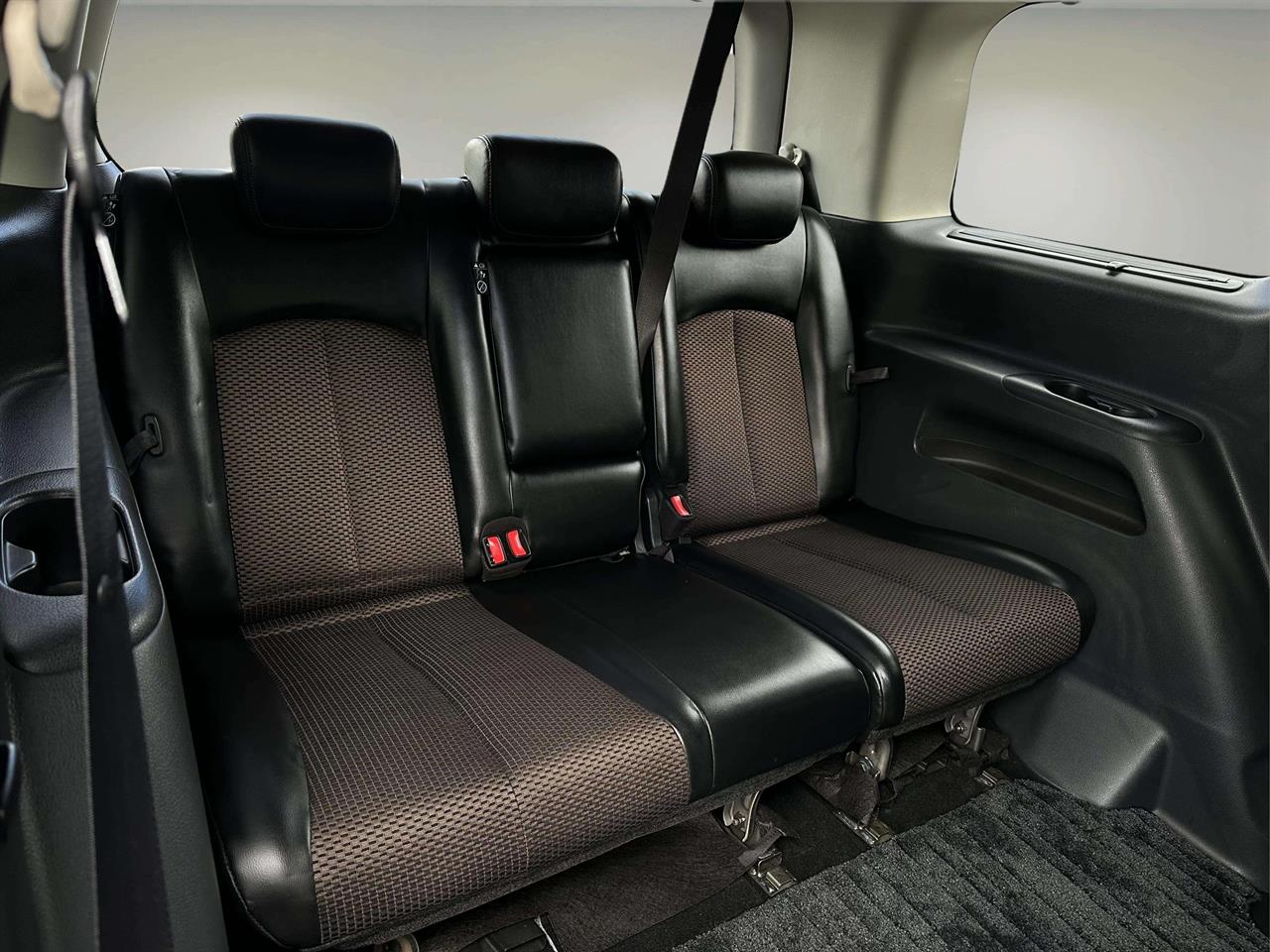 2013 Nissan Elgrand
