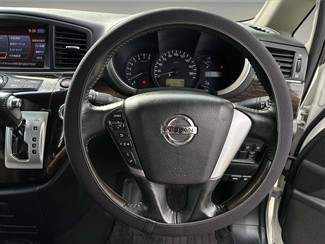 2013 Nissan Elgrand - Thumbnail