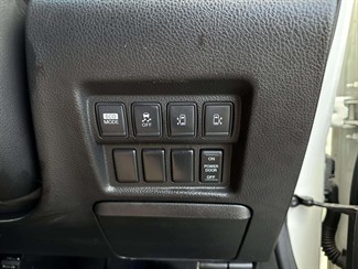 2013 Nissan Elgrand - Thumbnail