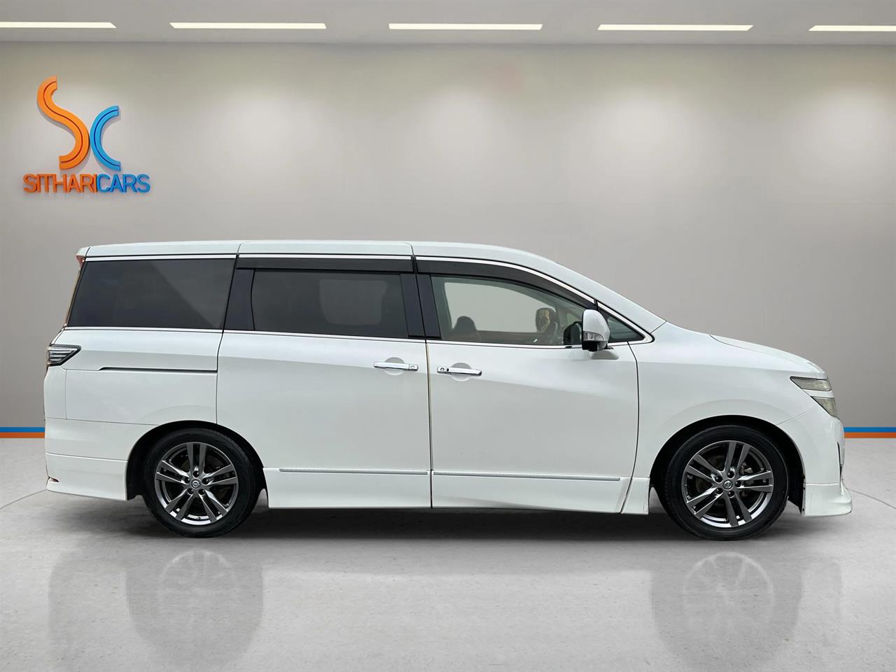 2013 Nissan Elgrand