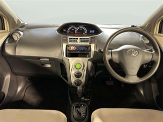 2006 Toyota Vitz - Thumbnail