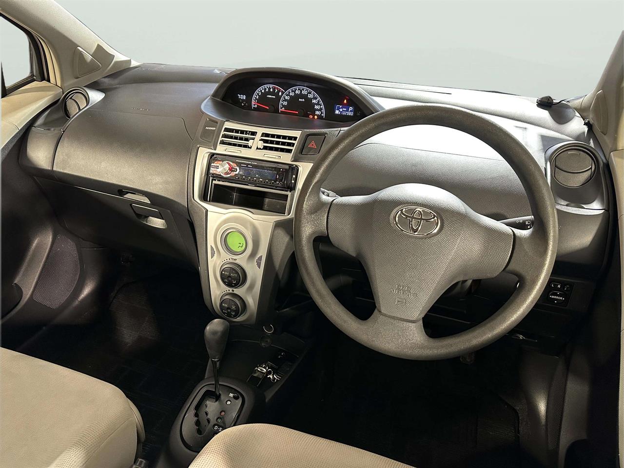 2006 Toyota Vitz