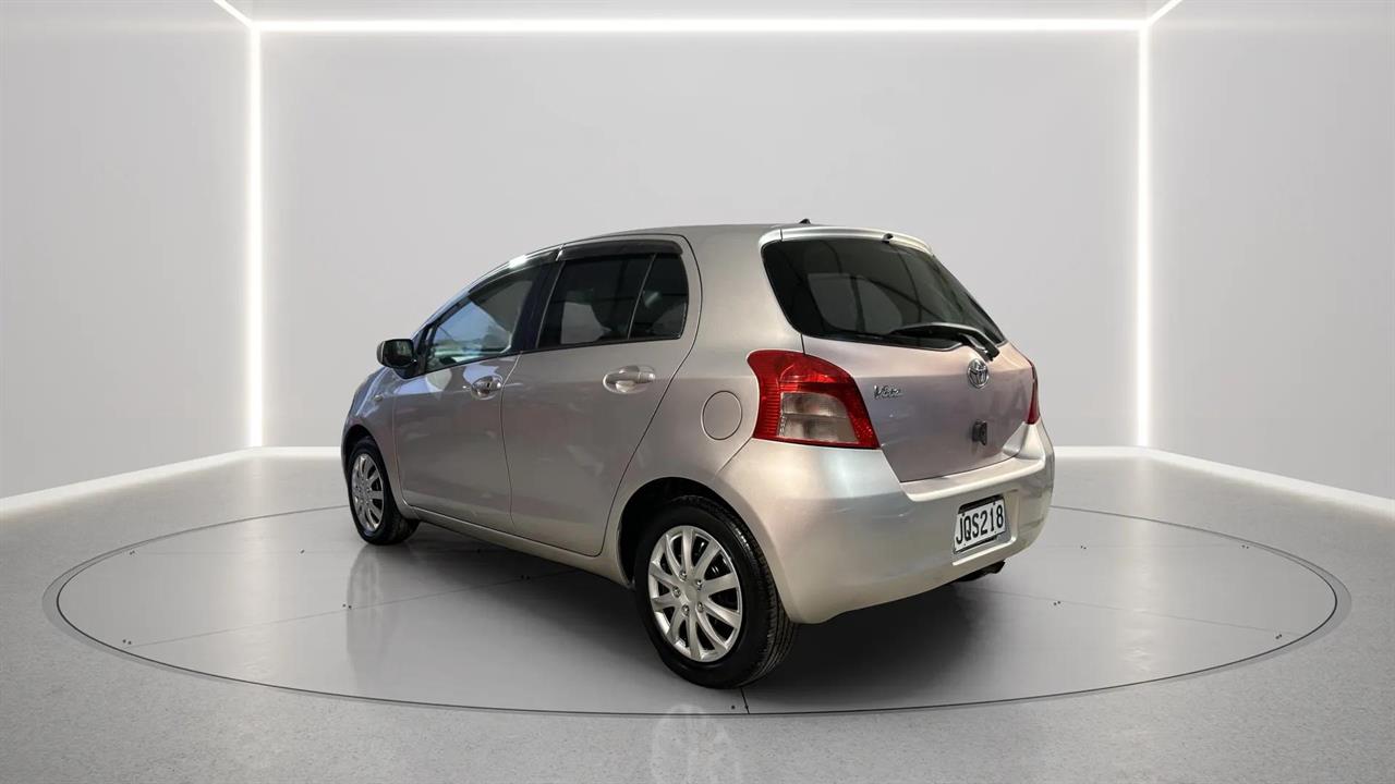 2006 Toyota Vitz