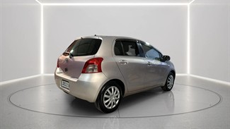 2006 Toyota Vitz - Thumbnail