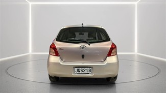 2006 Toyota Vitz - Thumbnail