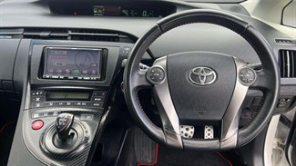 2013 Toyota Prius - Thumbnail