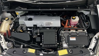 2013 Toyota Prius - Thumbnail