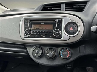 2013 Toyota Yaris - Thumbnail