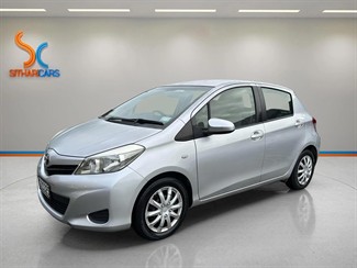 2013 Toyota Yaris - Thumbnail