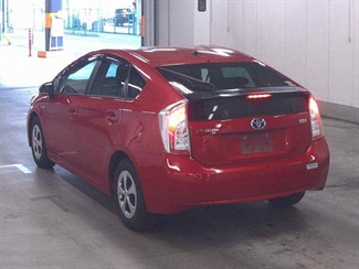 2013 Toyota Prius - Thumbnail