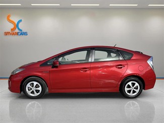 2013 Toyota Prius - Thumbnail