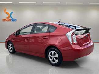 2012 Toyota Prius - Thumbnail