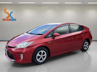 2012 Toyota Prius - Thumbnail