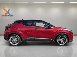 2018 Toyota C-HR - Thumbnail