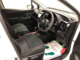 2017 Toyota Vitz - Thumbnail