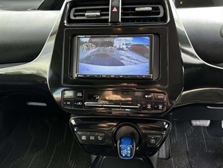 2019 Toyota Prius - Thumbnail