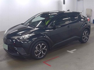 2017 Toyota C-HR - Thumbnail