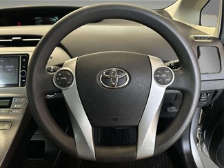 2013 Toyota Prius - Thumbnail