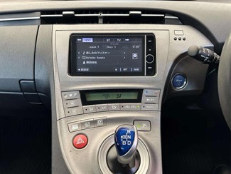 2013 Toyota Prius - Thumbnail