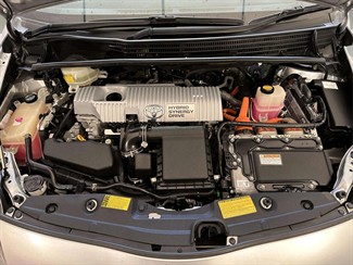 2013 Toyota Prius - Thumbnail