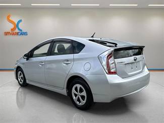2013 Toyota Prius - Thumbnail