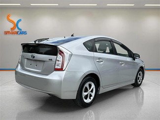 2013 Toyota Prius - Thumbnail