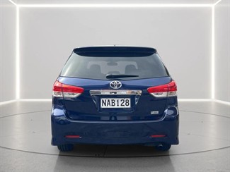 2010 Toyota WISH - Thumbnail