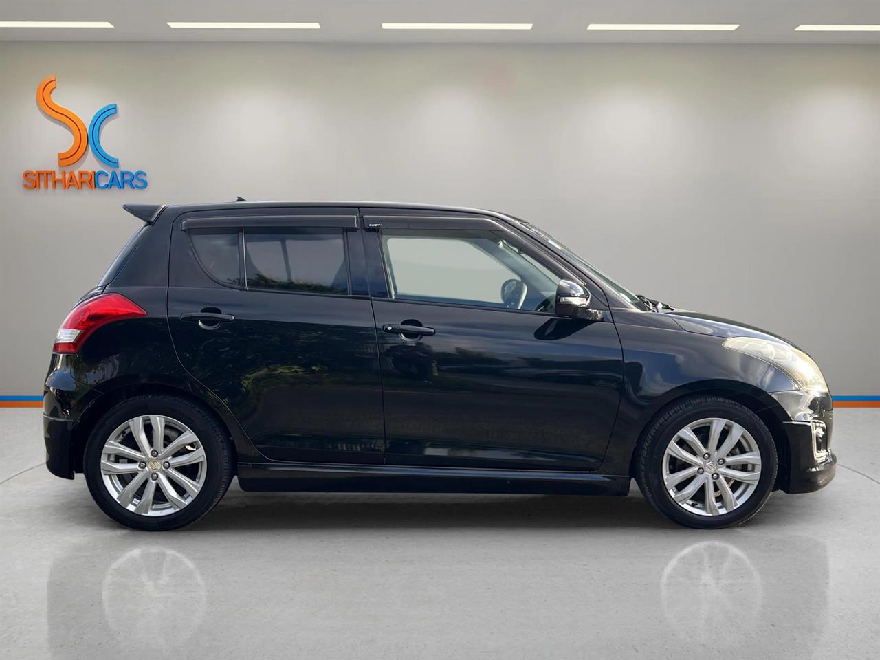 2015 Suzuki SWIFT