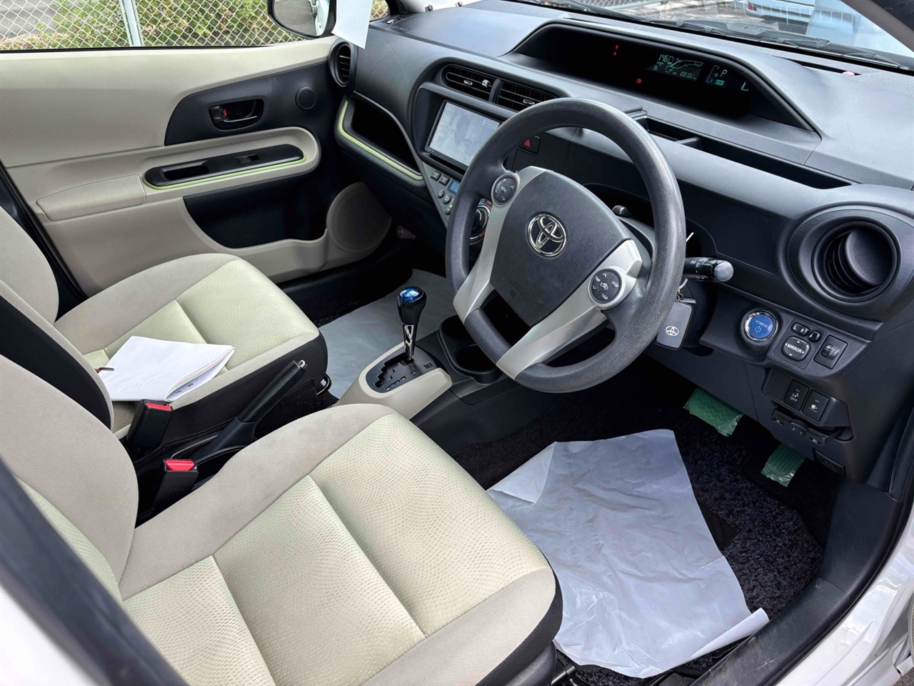 2013 Toyota AQUA
