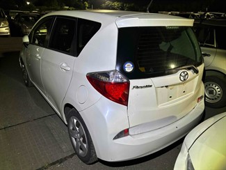 2013 Toyota Ractis - Thumbnail