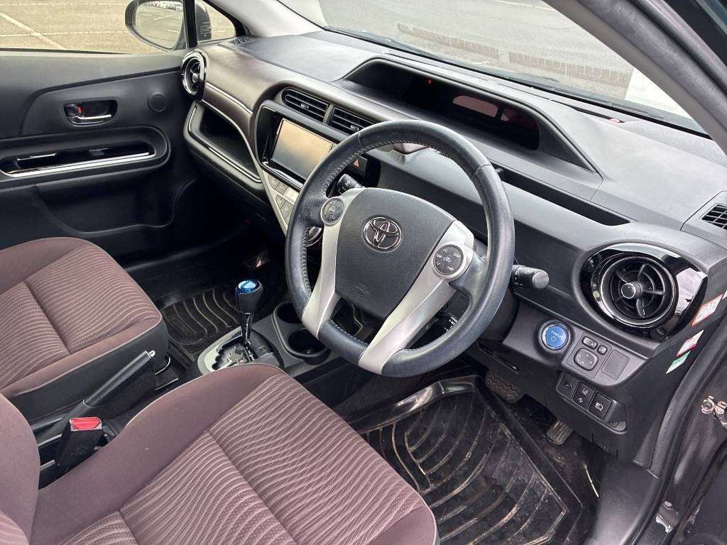 2016 Toyota AQUA