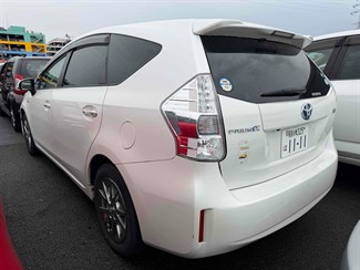 2014 Toyota Prius - Thumbnail