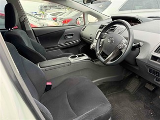 2014 Toyota Prius - Thumbnail