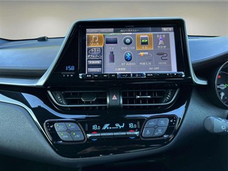 2017 Toyota C-HR - Thumbnail