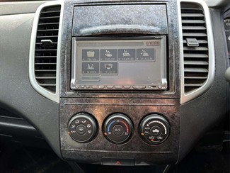 2008 Nissan Wingroad - Thumbnail