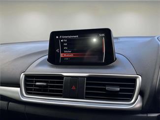 2017 Mazda Axela - Thumbnail