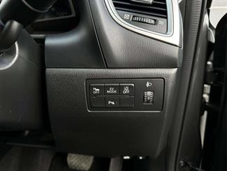 2017 Mazda Axela - Thumbnail