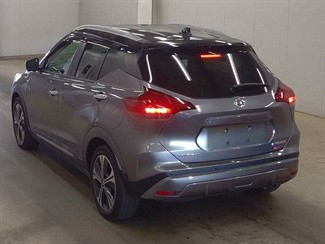 2020 Nissan Kicks - Thumbnail