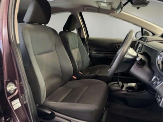2016 Toyota AQUA - Thumbnail