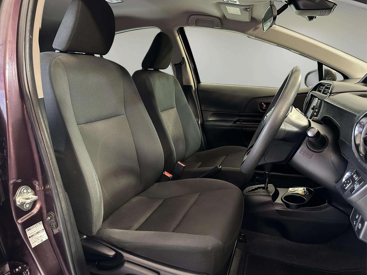 2016 Toyota AQUA