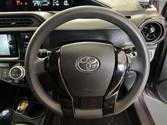 2016 Toyota AQUA - Thumbnail