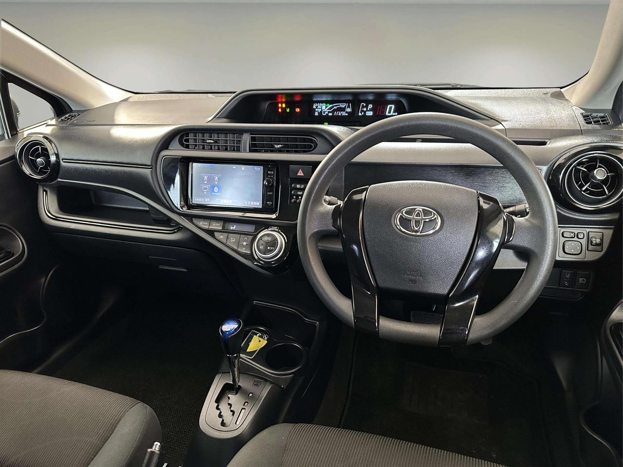 2016 Toyota AQUA