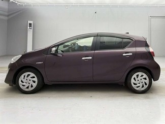 2016 Toyota AQUA - Thumbnail