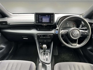 2021 Toyota Yaris - Thumbnail